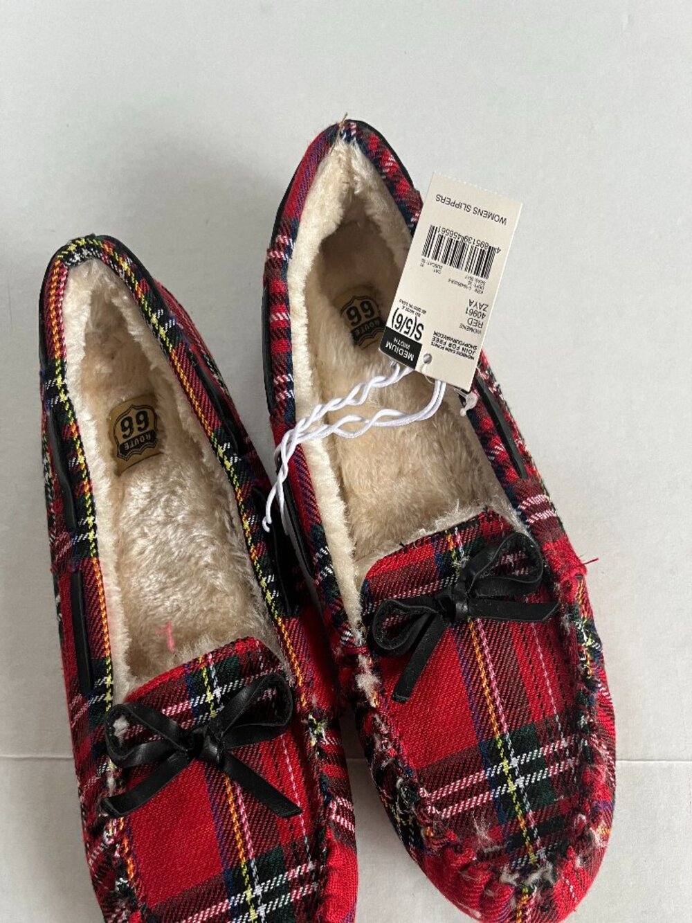 Route 66 Sz S women's moccasin slippers red plaid faux fur lining shoes‎
